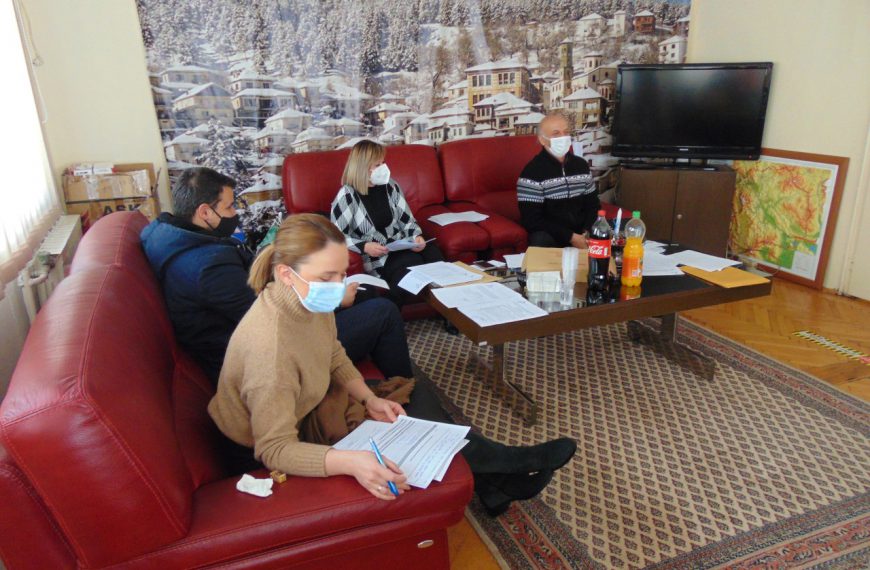 ВД директорката Ефремова Трајкоска на 64 седница на советот на општина Крушево