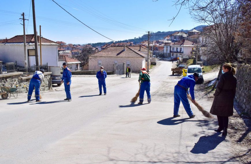 „Комуна“ ќе продолжи со чистење на споредни улици во Крушево