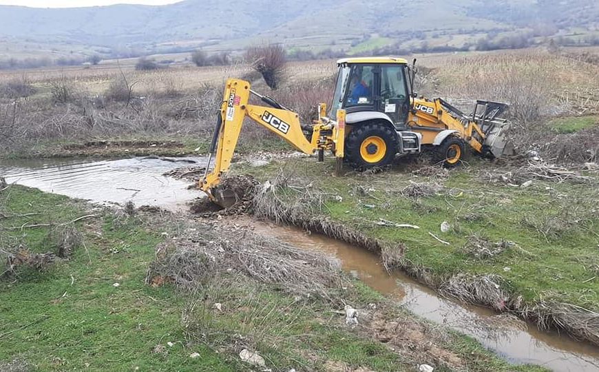 Чистење на речното корито во Алданци и оспособување пристапна патека во Норово