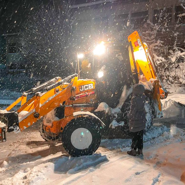 Се чисти кон горноселието, пристапни патеки и рачно чистење во центарот на градот