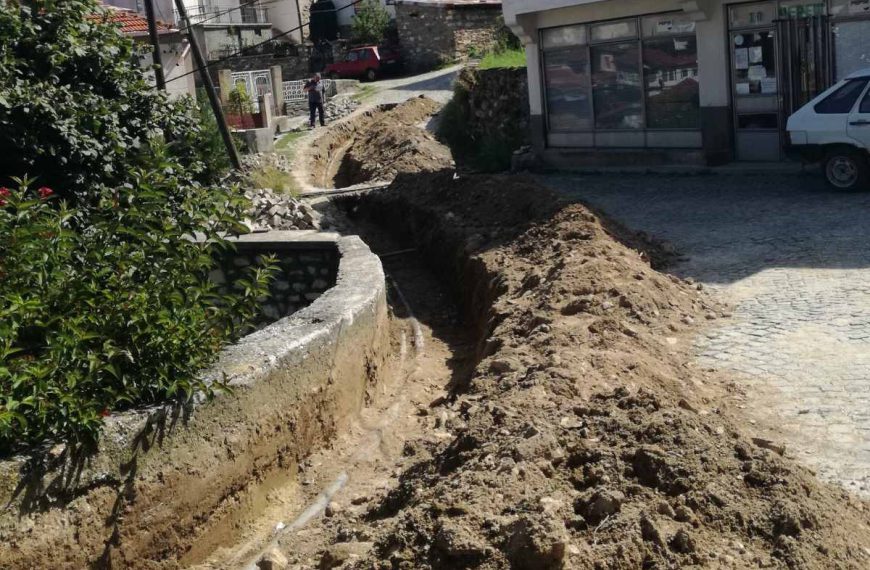 Прекин на вода на 3 улици, продолжува реконструкцијата на водоводна линија